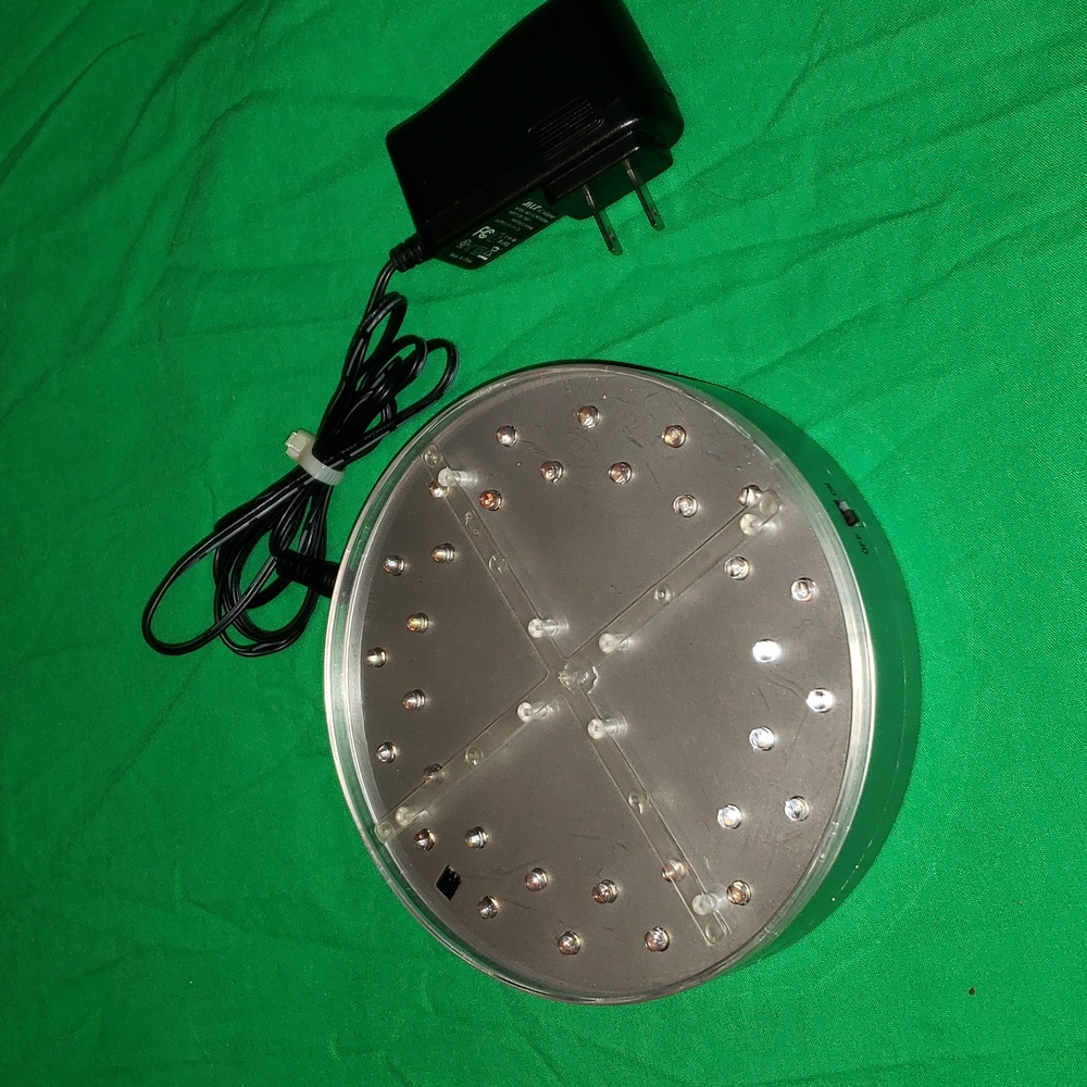 E-Maxi Luminator Light Base 6-Inch with Power Adapter